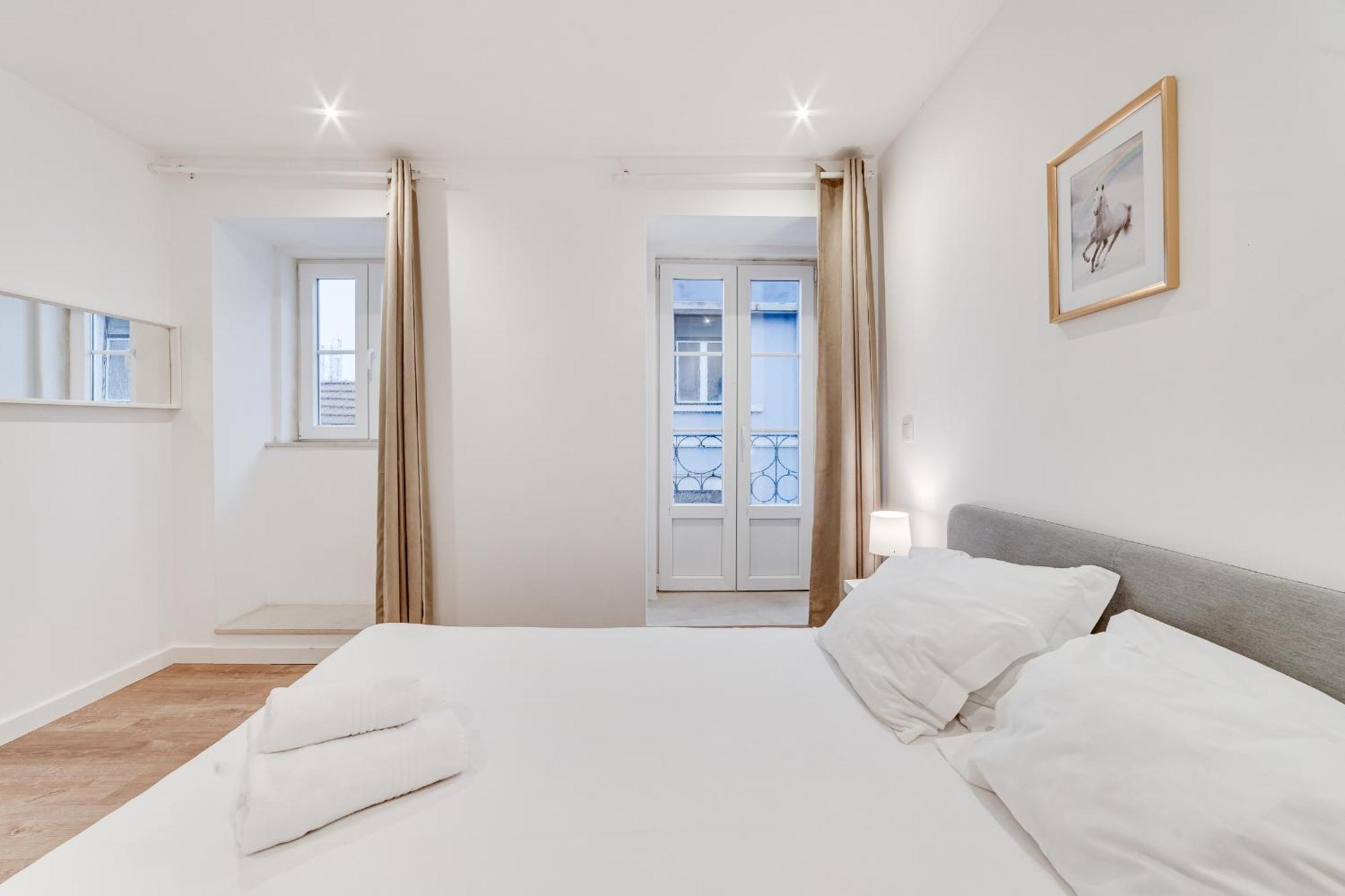 Taipas Cozy Apartments Lisbon Exterior photo